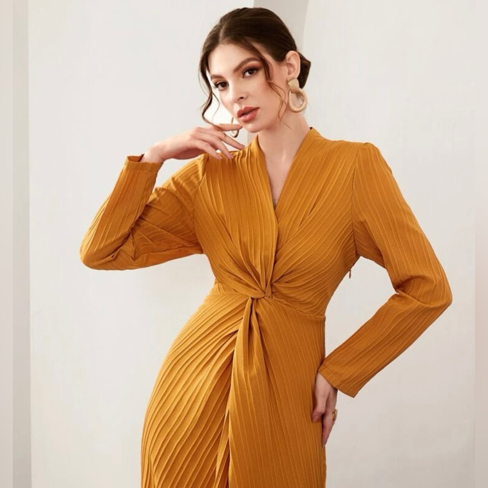 Mustard Twist Front Split Hem Dress Size US 12